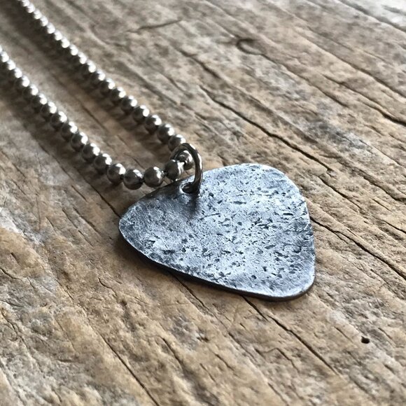 30 INCHES Textured Stainless Steel Guitar Pick Necklace - Picture 2 of 9